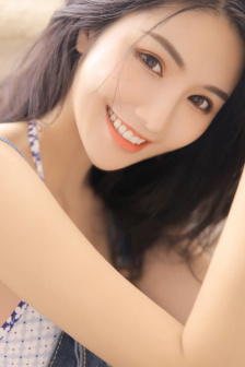 女式开襟睡衣裙子做双人运动